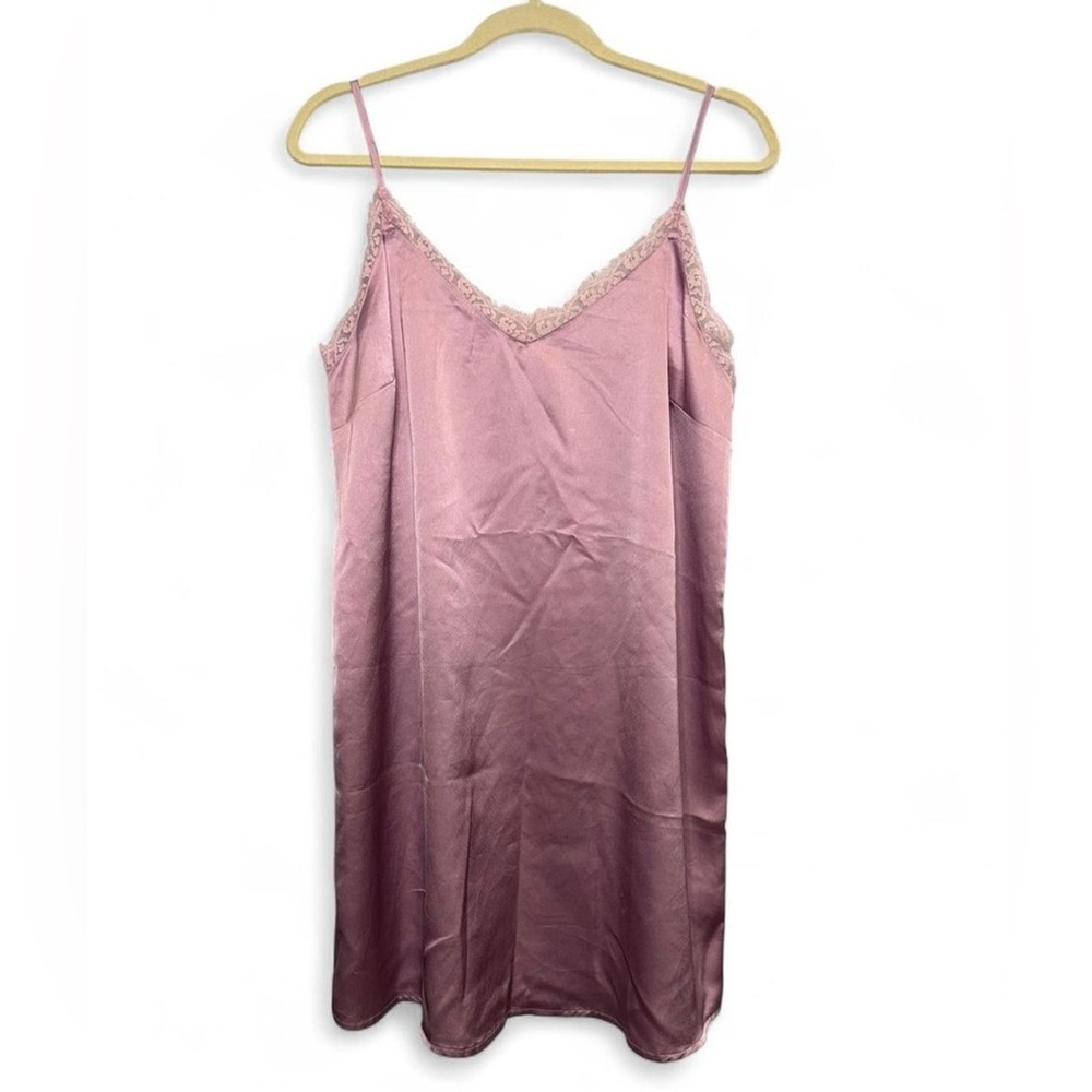 Cute lilac v neck slip dress with lace trim size large